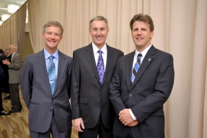 From left to right: Professor Ed G. Seebauer, alumnus William F. Banholzer, and Professor and Department Head Paul J.A. Kenis during the awards ceremony. 