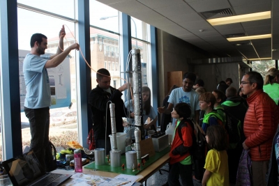 Visitors learn about the continuous distillation of two components.
