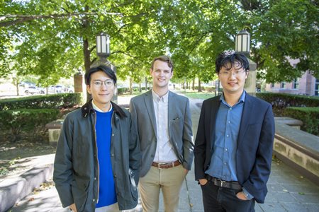 From left: Graduate students Jemin Jeon and Stephen Cotty with professor Xiao Su