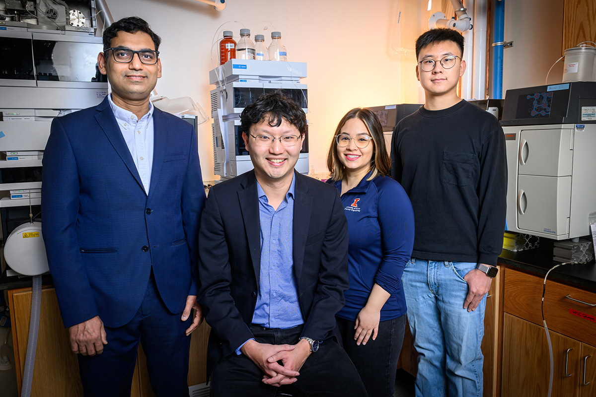 Diwakar Shukla, left, professor Xiao Su, Anaira Rom&amp;aacute;n Santiago and Song Yin