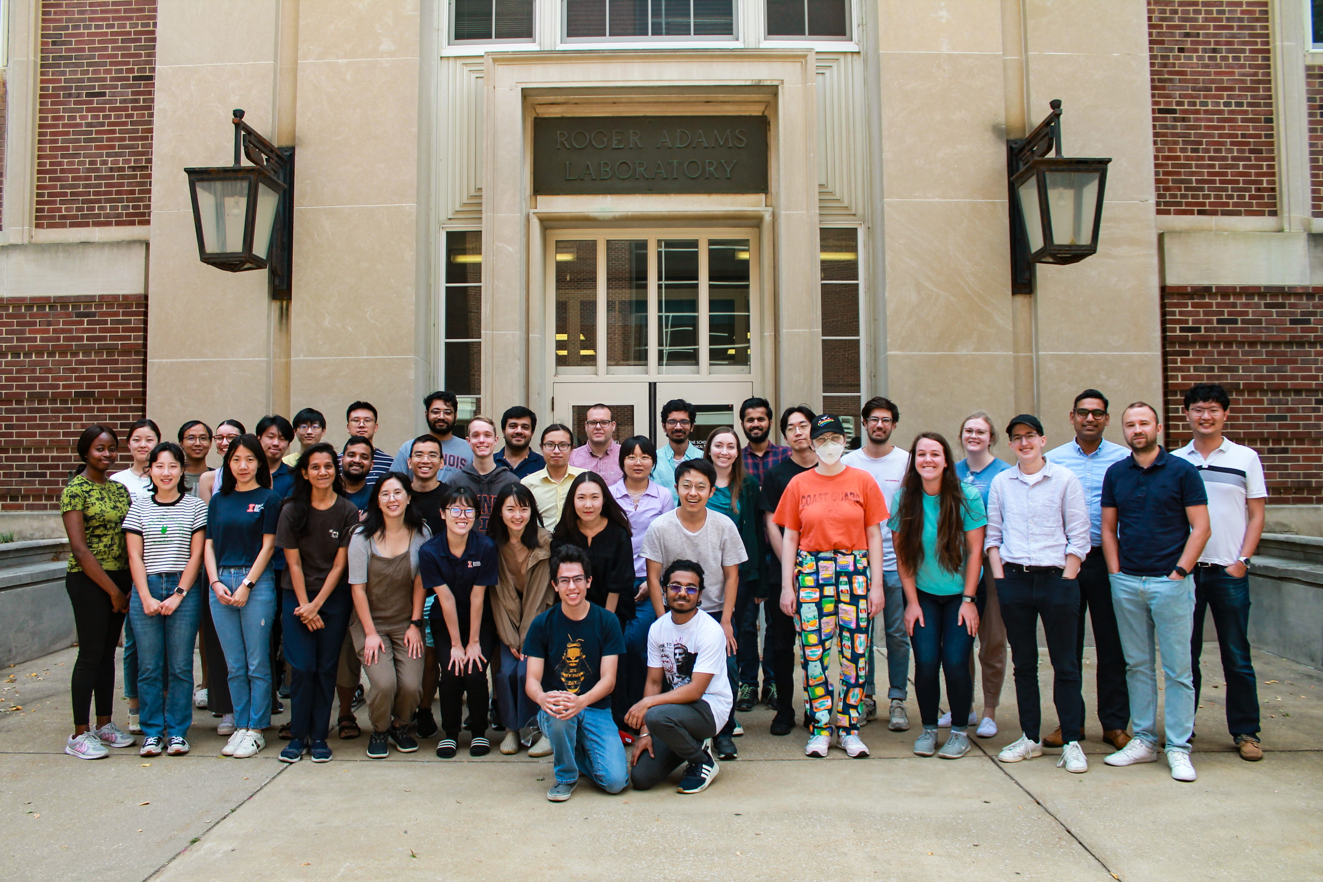 Group of studentas and faculty who participated in CURIE in fornt of RAL